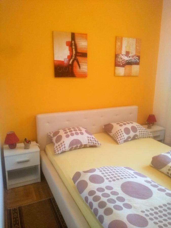 Apartman Marina Sa Garazom โนวีซาด ภายนอก รูปภาพ